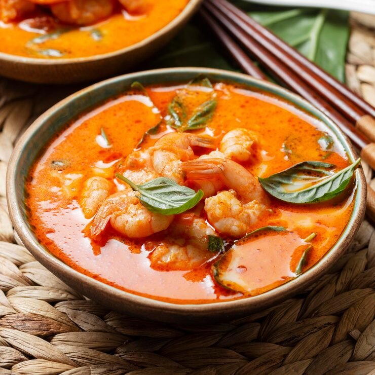Räkor i krämig röd curry - Indisk specialitet Falun Aaima Kitchen