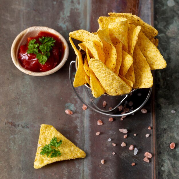 Nachochips med salsa – Indisk specialitet Falun Aaima Kitchen